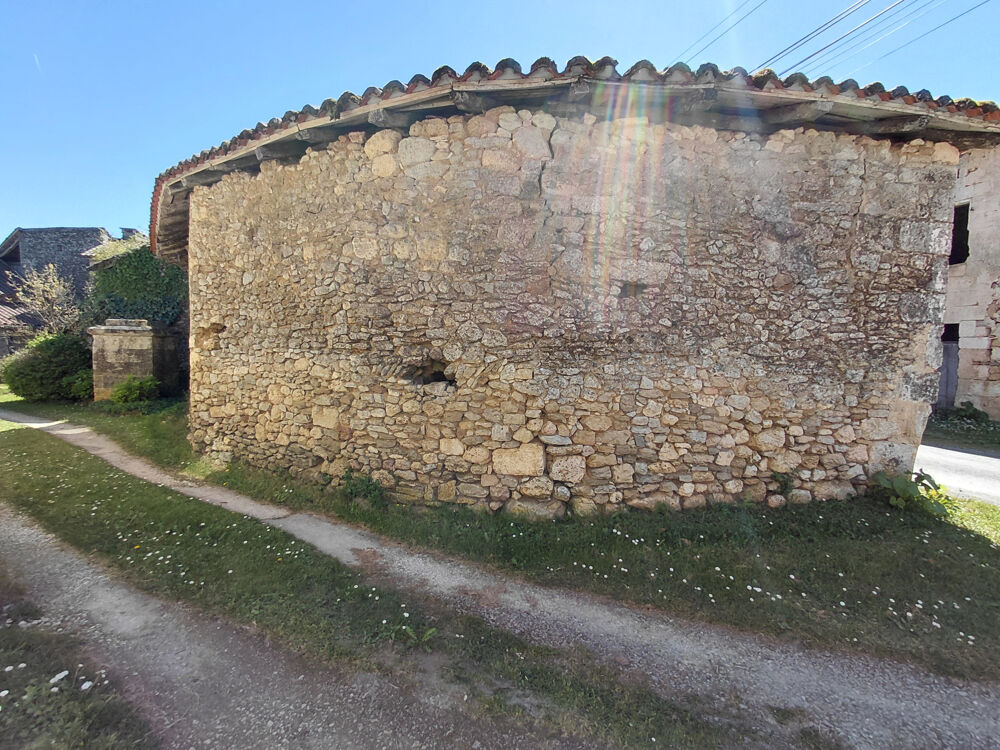 Vente Autre La Tour Blanche-Cercles - Grange en Pierre dans un hameau Cercles