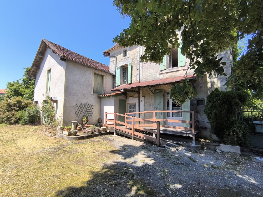 Maison 6 pièces 142 m² · à Grand Brassac · 142 m² · 139 000 €