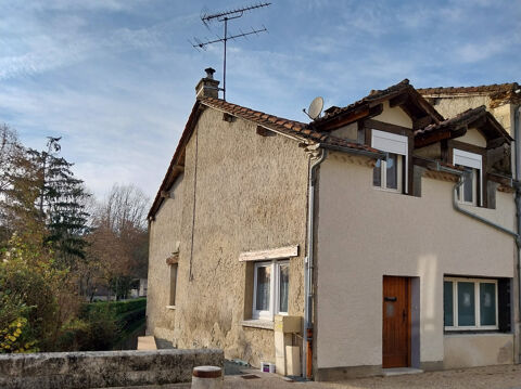 À Château-L'Évêque, maison de village en vente 163000 Chteau-l'vque (24460)