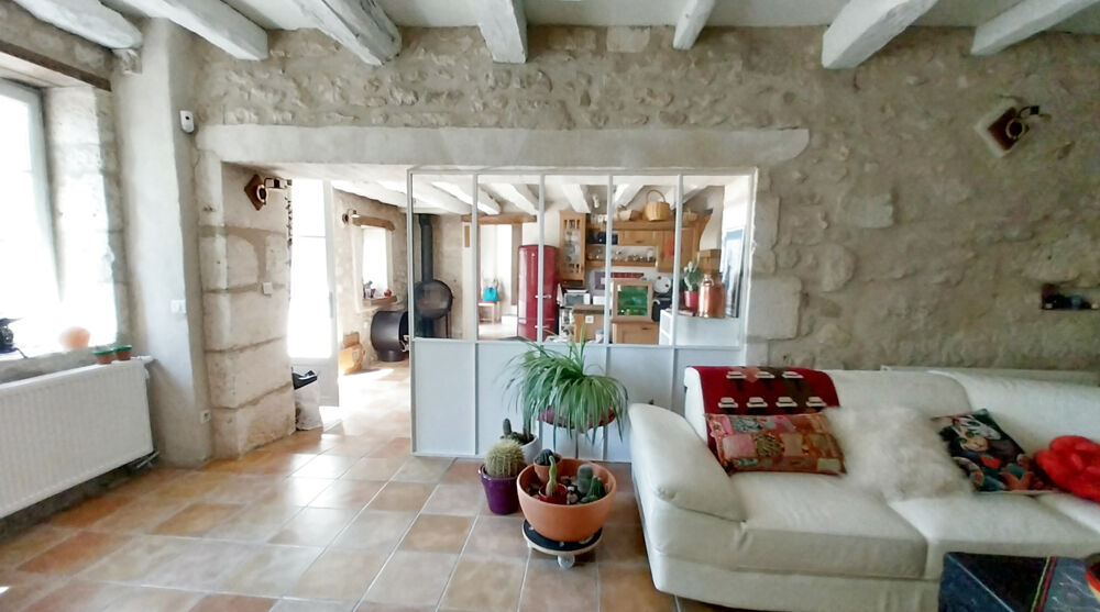 Vente Propriété/Château Habitation et Gîtes en hameau historique. Belle pierre à Chancelade. Chancelade