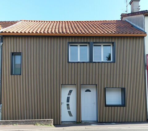   Maison de ville avec jardin  TRELISSAC ! Maison - 6 pice(s) - 160 m