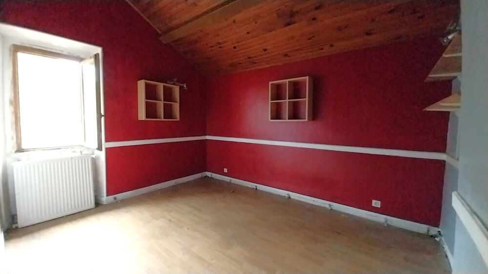 Vente Maison Maison de 2 chambres sur 95m2 sans voisin proche Petit bersac