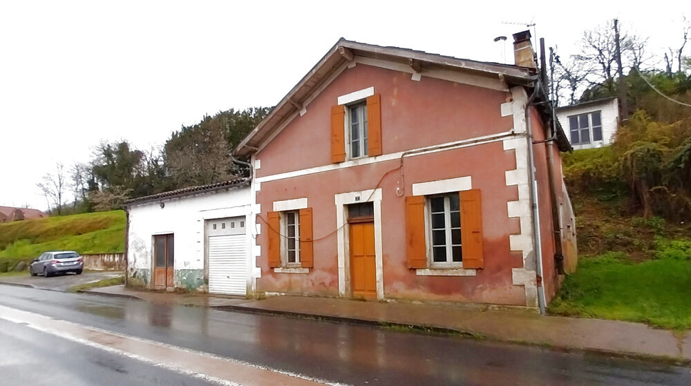 Vente Maison Proche de Ribérac. Maison de trois chambres avec garage, cave et atelier St martin de riberac