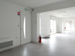 Vente Immeuble A Vendre A Périgueux : Local commercial d'environ 280m2 Perigueux
