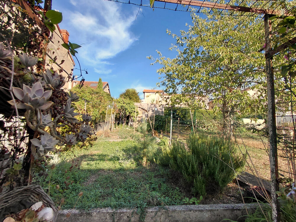 SANILHAC - A DEUX PAS DE PERIGUEUX - MAISON AVEC 3 CHAMBRES, JARDIN ET GARAGE