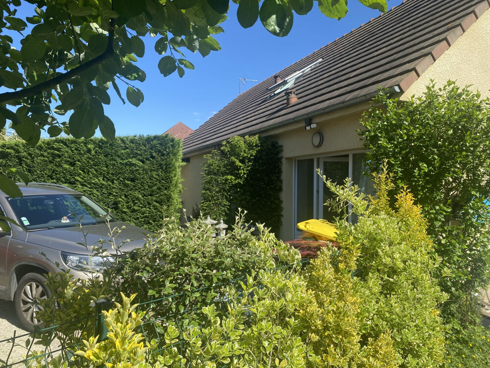 Agréable maison située dans un écrin de verdure à seulement 10 Mn d' AUXERRE