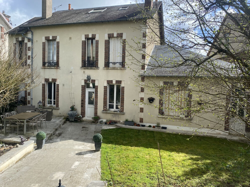 Vente Propriété/Château PROPRIETE AU CHARME AUTHENTIQUE PROCHE DU CENTRE VILLE. Auxerre