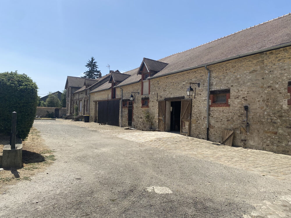 PROPRIETE EQUESTRE SITUEE A 1H DE PARIS