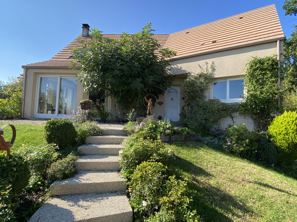 MAISON CONTEMPORAINE AVEC VUE SUR LA CAMPAGNE