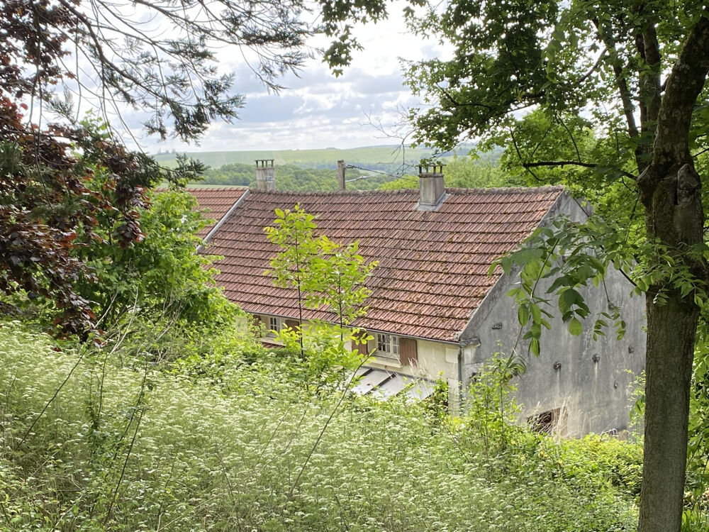 Maison ancienne de type longère à rafraîchir