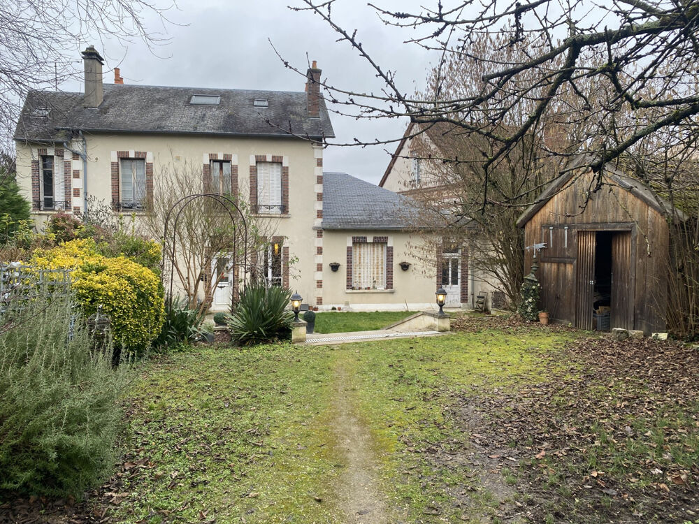 Vente Propriété/Château PROPRIETE AU CHARME AUTHENTIQUE PROCHE DU CENTRE VILLE. Auxerre