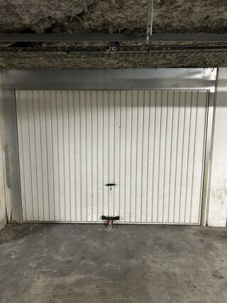  Parking / Garage à vendre 