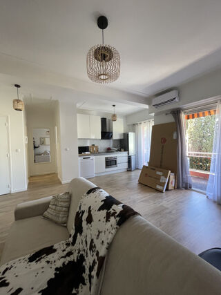 Vente Appartement Exclusif NICE OUEST CARRAS Grand 2 Pièces avec terrasse et vue Mer Nice
