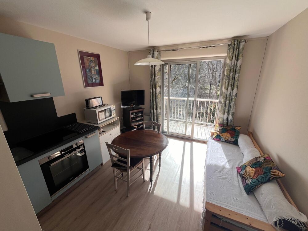 Vente Appartement T3 cabine avec balcon et local ski parking Ax-les-thermes