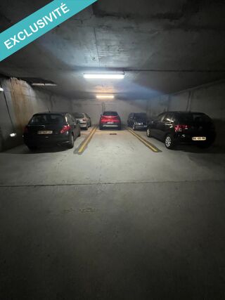  Parking / Garage  vendre 89 m