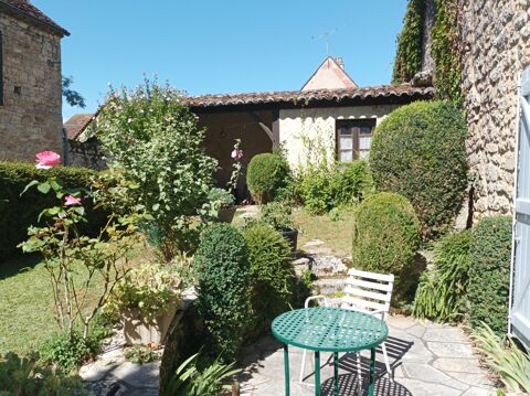 Maison de charme en partie rénovée, avec jardin 189000 Montfaucon (46240)