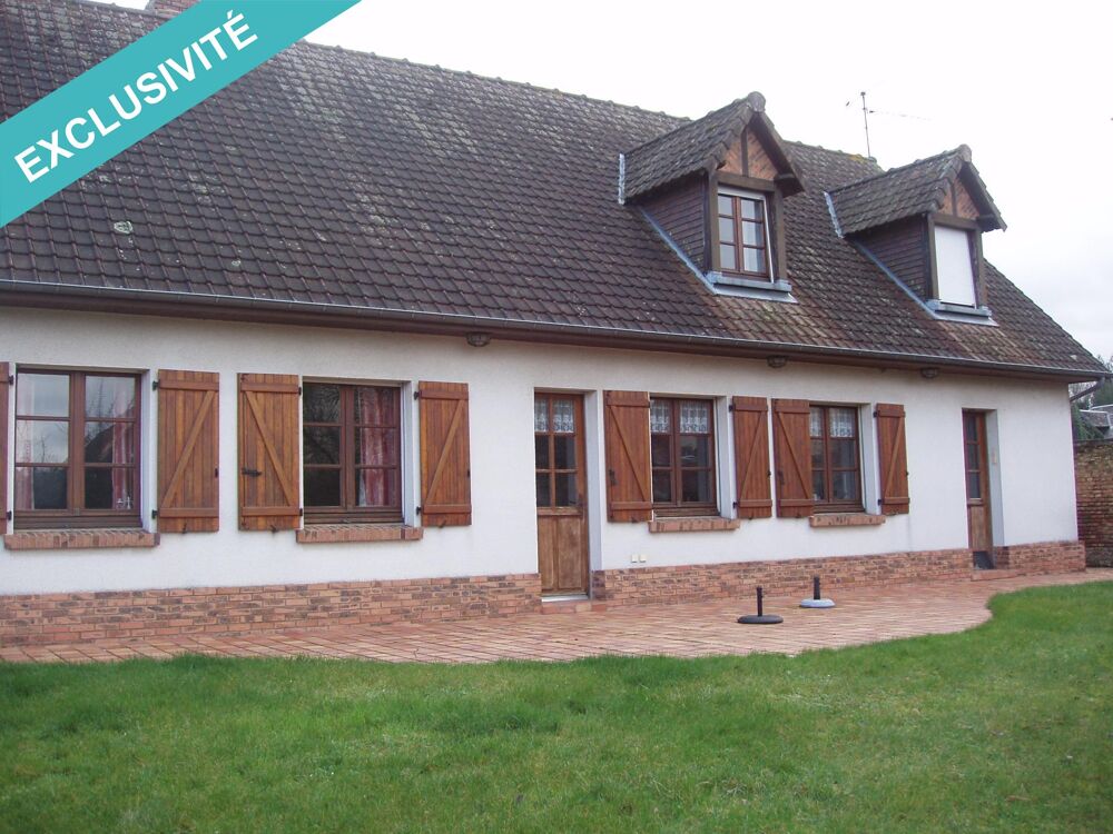 Vente Maison Abbeville grand pavillon cossu 4 chambres clos par un mur d'enceinte en briques. Abbeville