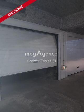  Parking / Garage  vendre 18 m