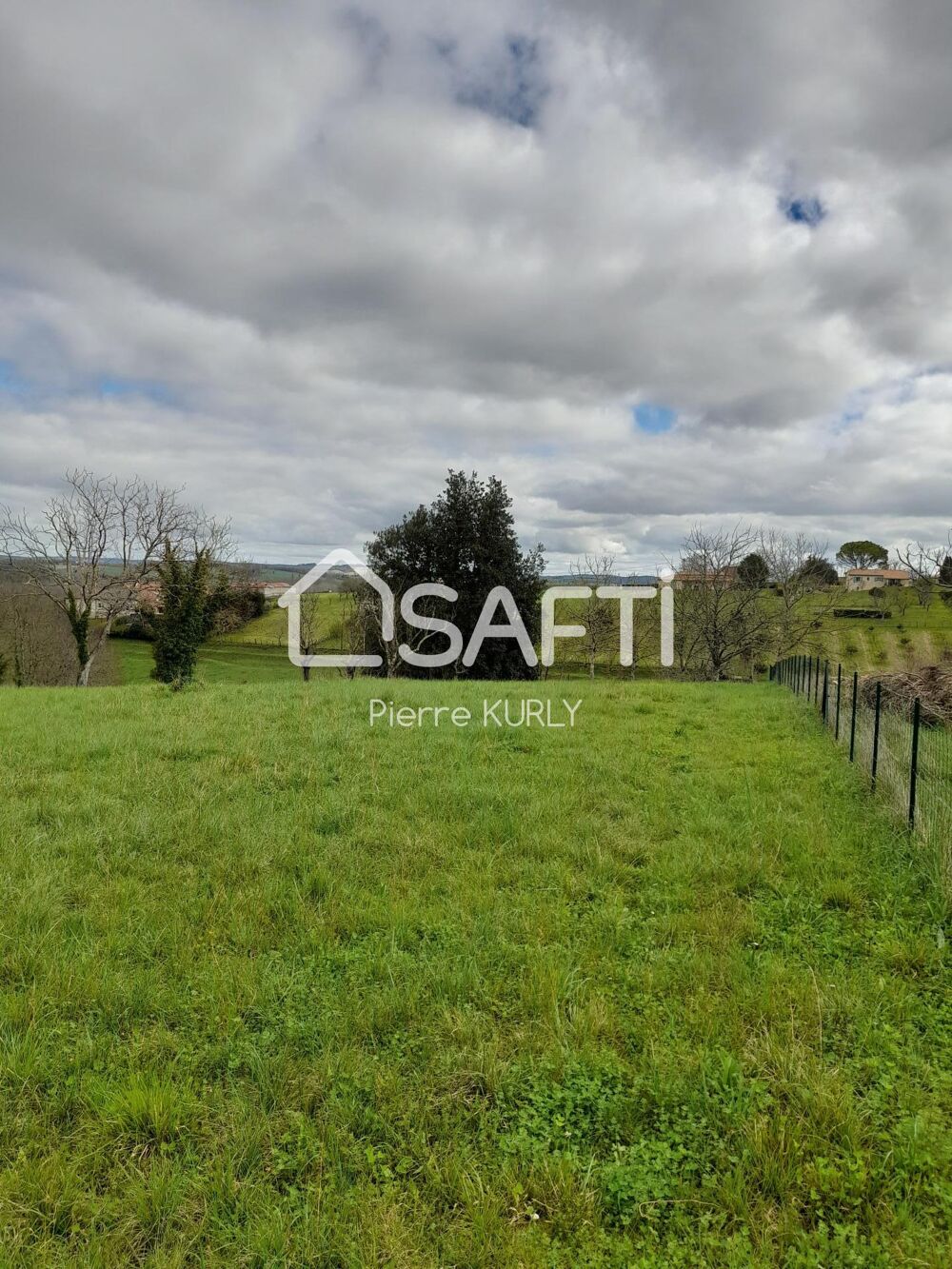 Vente Terrain Trs beau terrain  btir de 2375 m2 Riberac