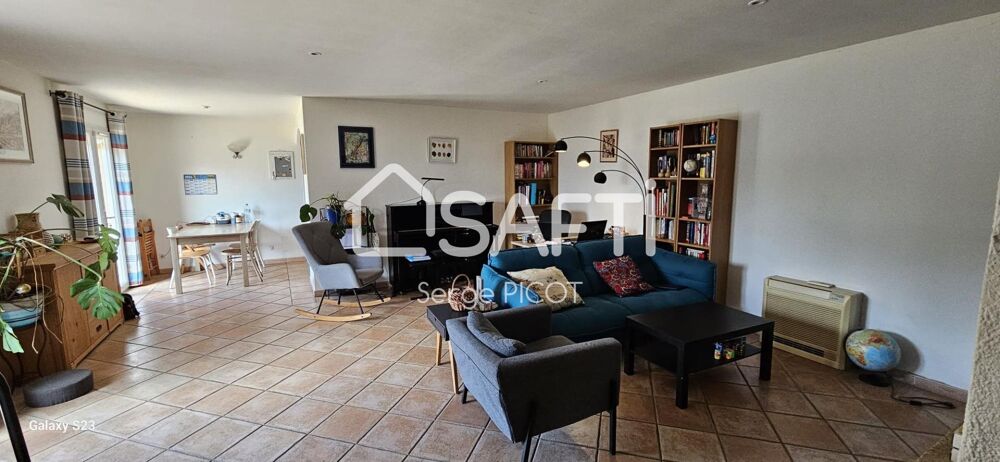 Vente Maison Maison T5 161 m2 avec piscine et terrain de 2255 m2 Saint-maximin-la-sainte-baume