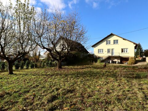 Belle maison familiale, entourée de verdure. 430000 Vendenheim (67550)
