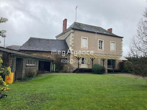 Demeure de 184 m2 avec 5 chambres ,terrain arboré 260000 Craon (53400)