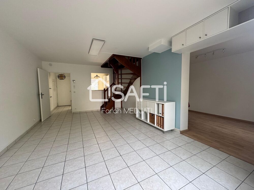 Vente Maison Charmante maison situe dans une zone pavillonnaire Nanterre