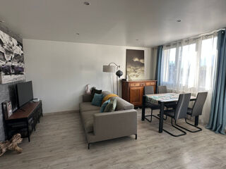  Appartement à louer 3 pièces 66 m²