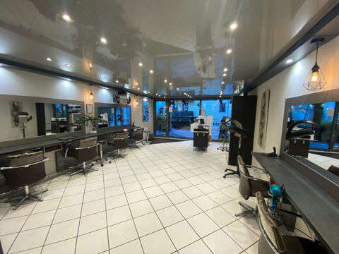 Murs commerciaux libres -  Annecy Centre - 61m2 346500 74000 Annecy