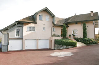  Maison  vendre 12 pices 517 m