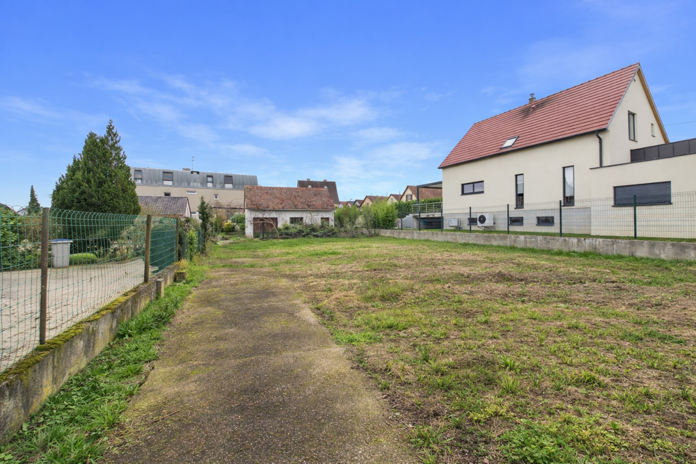Vente Terrain Magnifique terrain constructible de 590m2 hors lotissement Oberschaeffolsheim