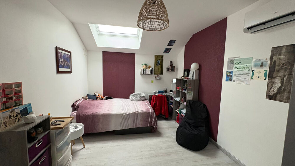 Vente Maison Maison récente de 153 m2 avec belles prestations sur 504 m2 de terrain Valgelon la rochette