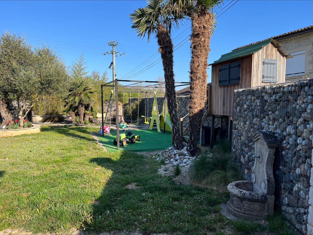 Maison en pierre T5/6 rénovée avec piscine sur 989m2 terrain