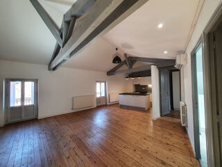  Appartement à louer 3 pièces 76 m²