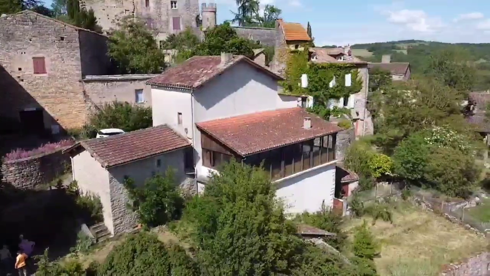 Maison 6 pièces 240 m² · à Milhars · 240 m² · 159 000 €