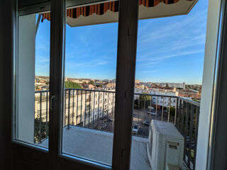  Appartement à louer 4 pièces 74 m²
