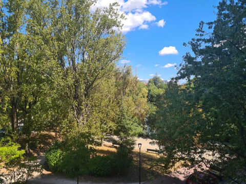  Appartement � louer 4 pi�ces 85 m�