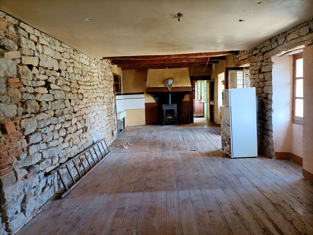 Vente Maison VAREN ,FERME AVEC DEPENDANCES ET TERRAIN CONSTRUCTIBLE Varen