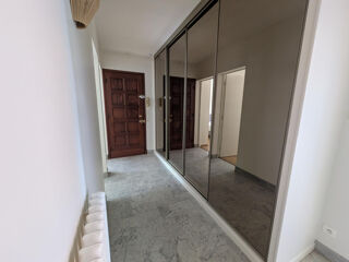  Appartement � louer 3 pi�ces 79 m�