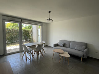  Appartement à louer 3 pièces 61 m²