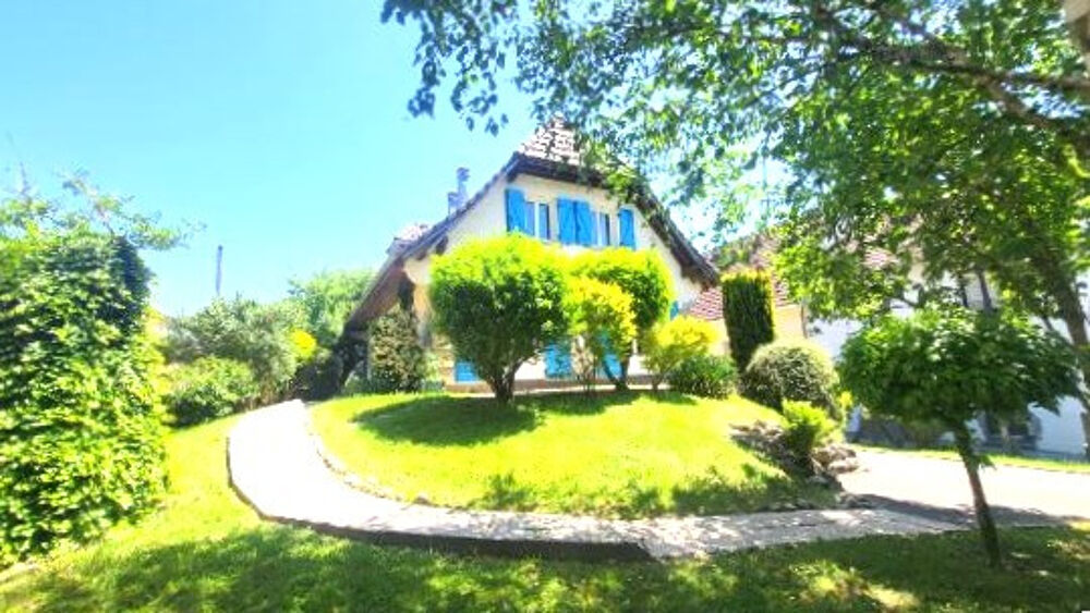 JOLIE ET AGREABLE MAISON F5 SUR GRAND SOUS-SOL ET 2 TARRASSES ET GARAGE