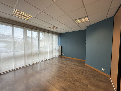 Bureaux Orléans St JEAN - 90 M2 - 2 parkings - RDC 1300 45000 Orleans