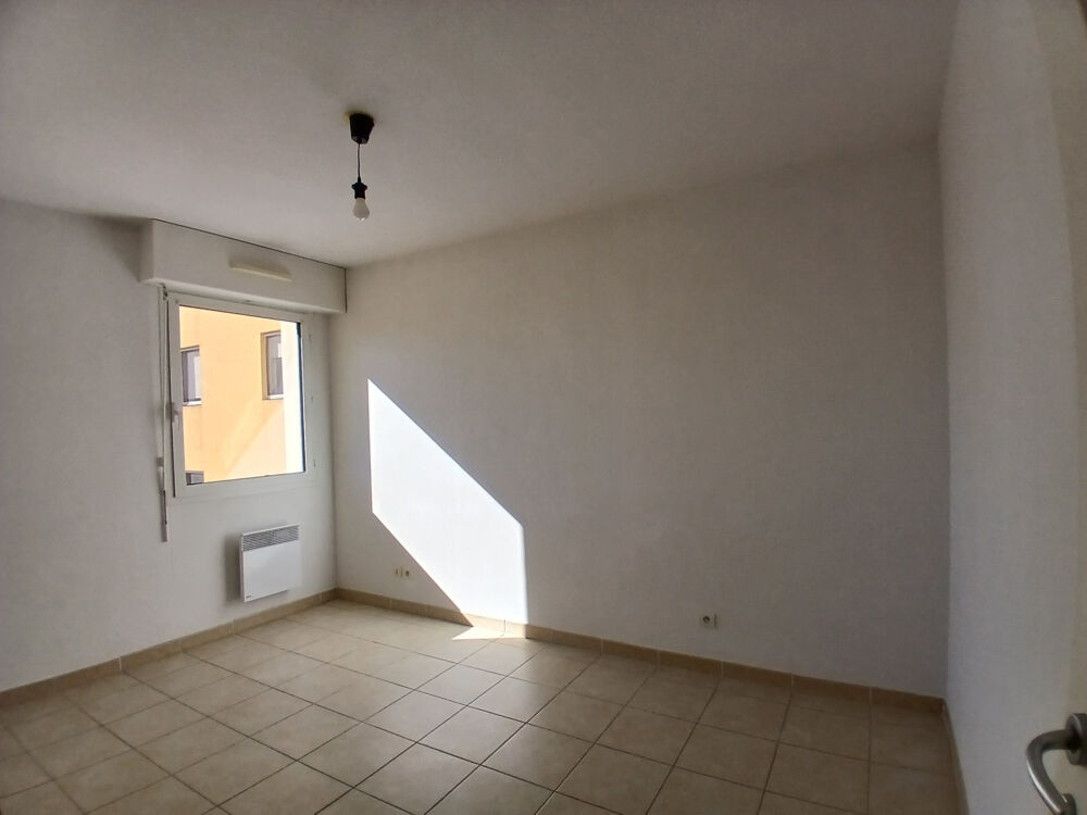 Vente Appartement VENTE - APPARTEMENT - 3 PIECES - 74 M2 - ALES Ales