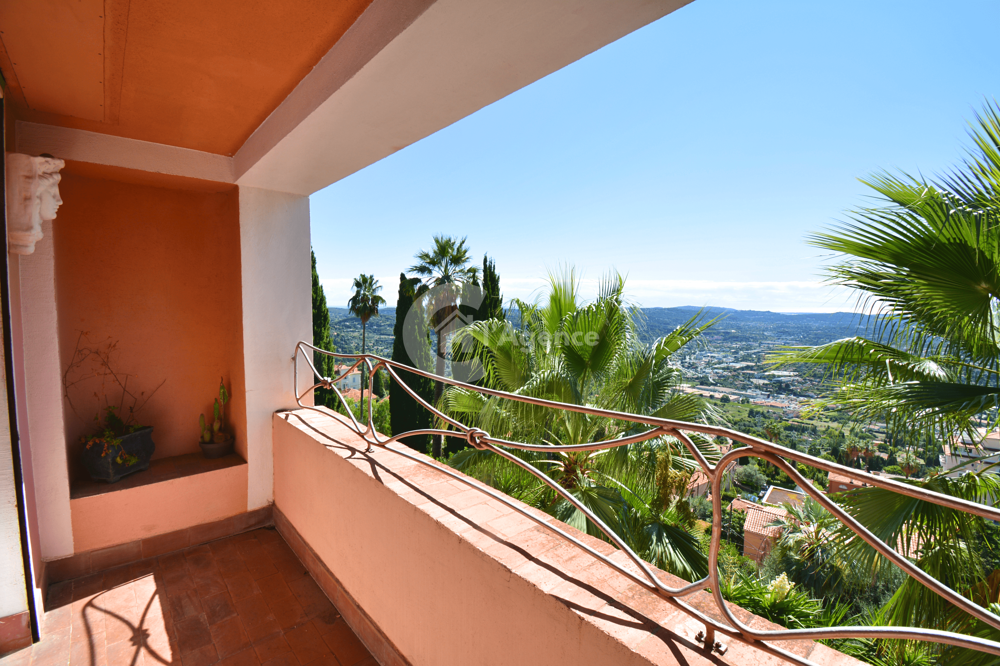   Grasse