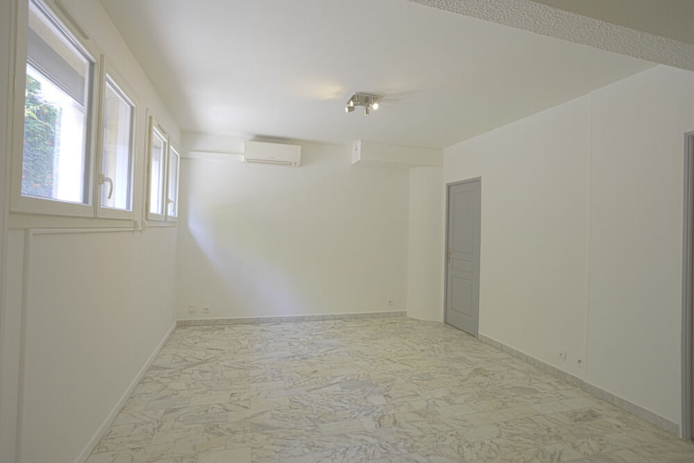 Mougins Charmant 2 pièces contemporain dans résidence sécurisée proche Cannes