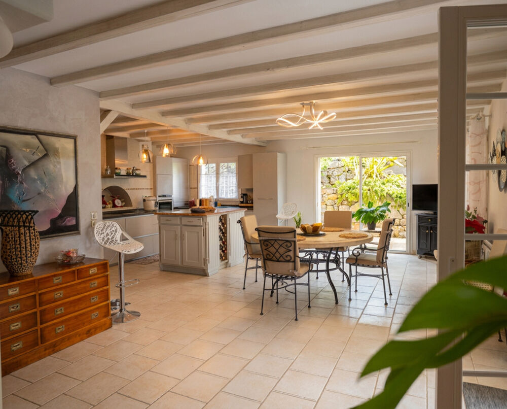 Vente Maison Superbe propriété indépendante de 205 m2 avec piscine sur un terrain de 3200 m2 Les adrets de l esterel