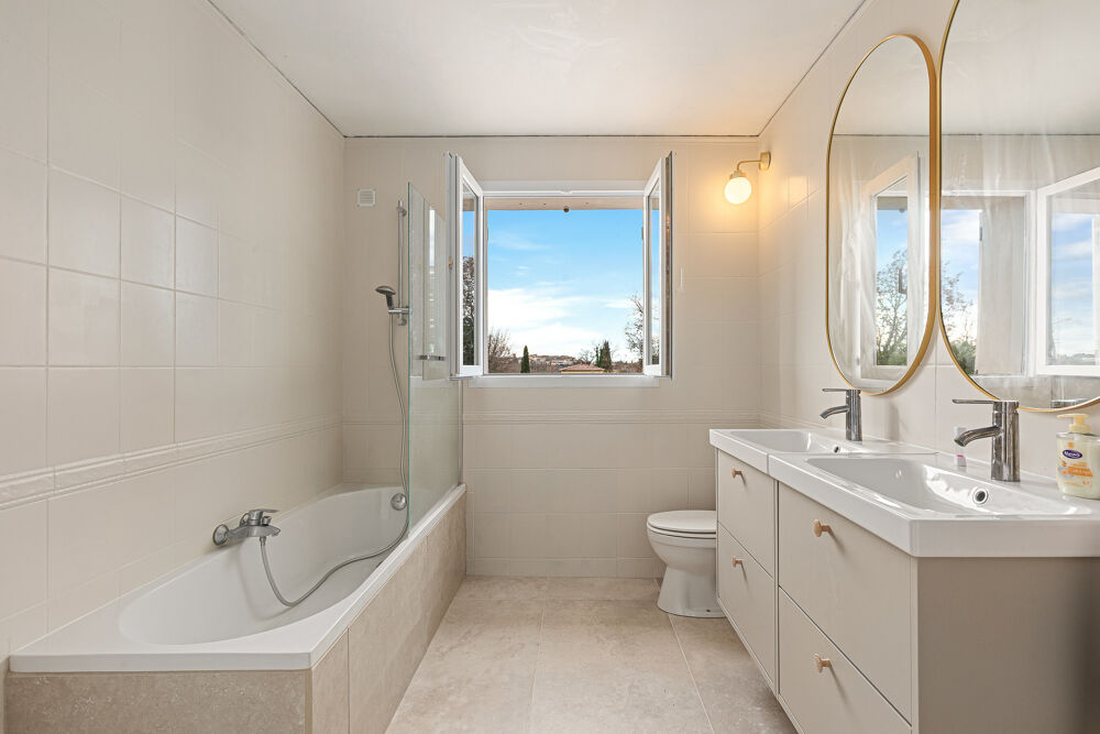 � vendre  Maison Saint-C�zaire-sur-Siagne (06530)