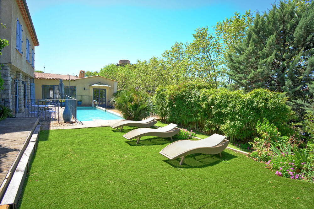 Coup de coeur à Montauroux : Superbe bas de maison de 93 m2 avec piscine privative et dépendance