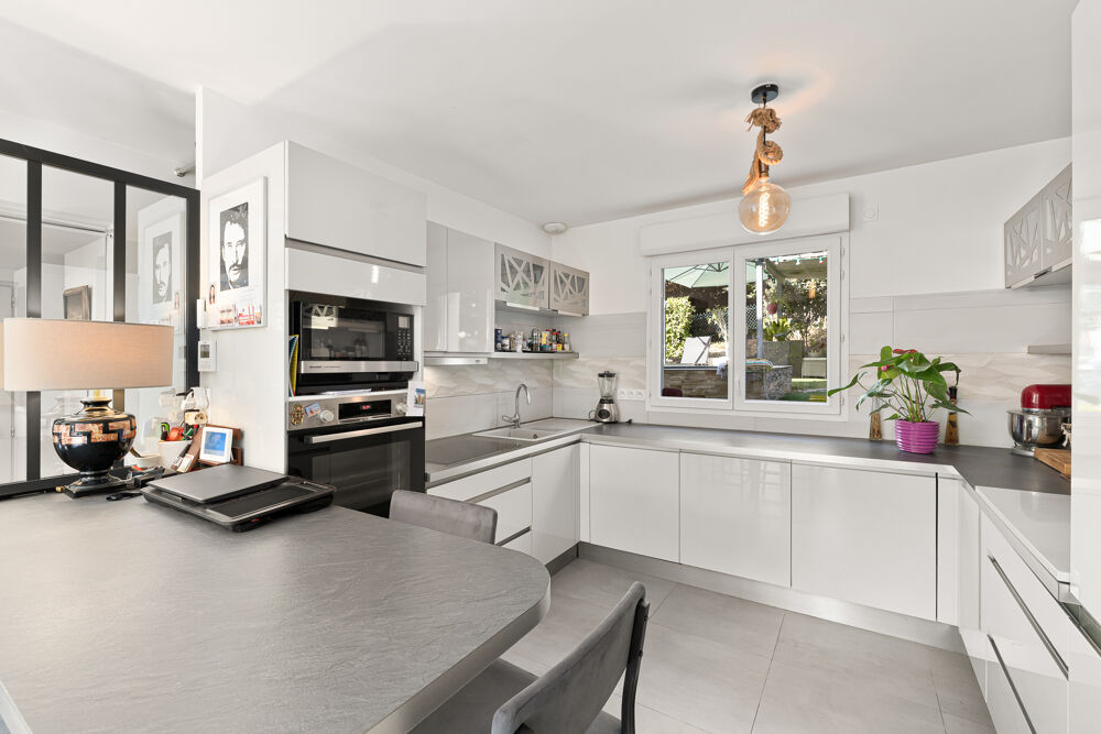 Vente Maison En EXCLUSIVITÉ - VILLA 4 PIECES avec PISCINE & JARDIN à St-PAUL de VENCE ! St paul de vence
