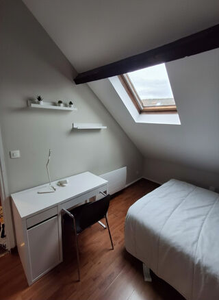  Colocation à louer 7 pièces 140 m²